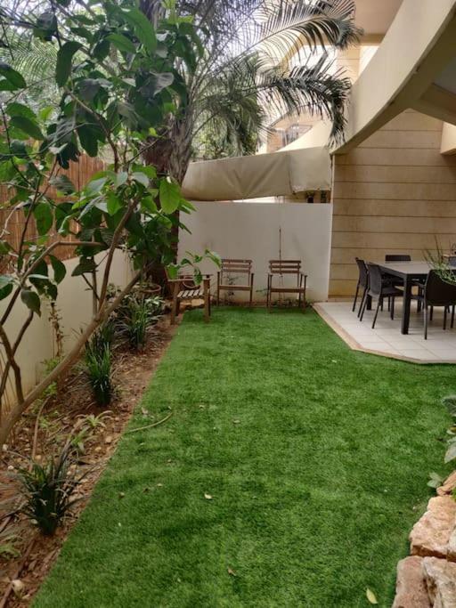 Garden House By Israpart Ra'anana Exterior photo