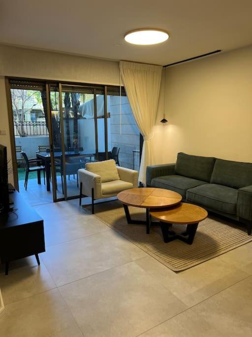 Garden House By Israpart Ra'anana Exterior photo